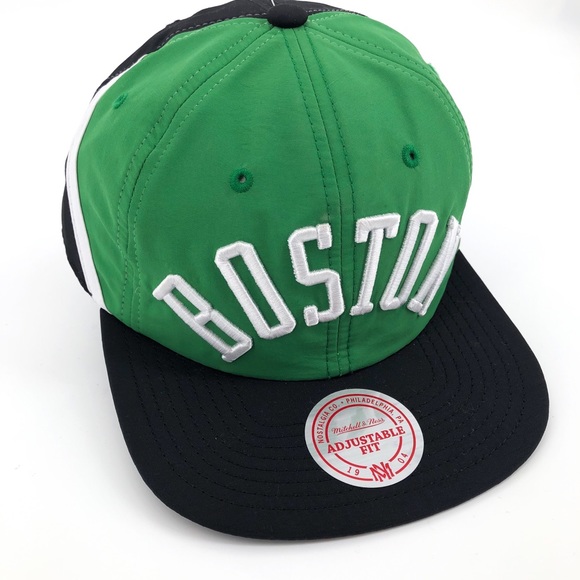 BOSTON CELTICS Mitchell & Ness Snapback Hat - Picture 3 of 8
